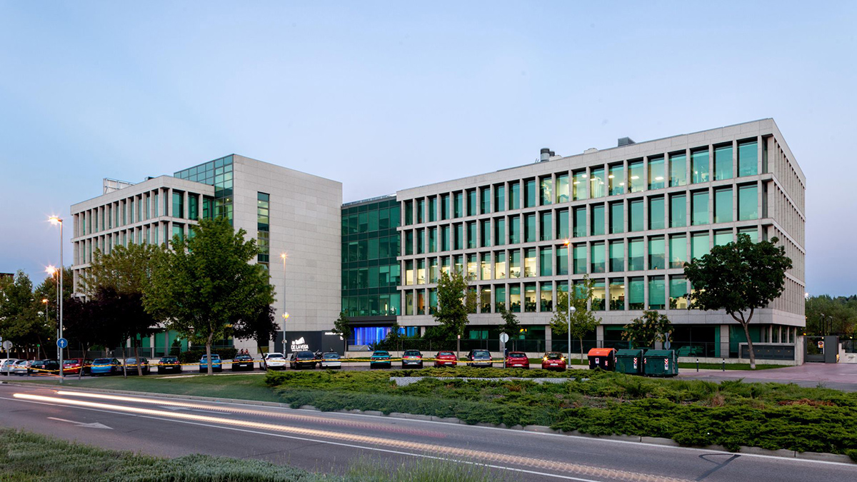 Avenida de la Vega Business Park